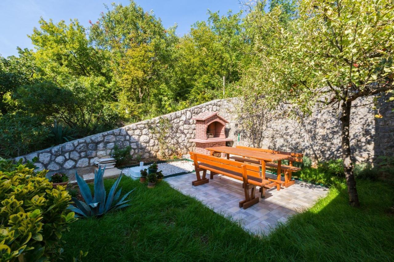 Stupar Apartamento Crikvenica Exterior foto