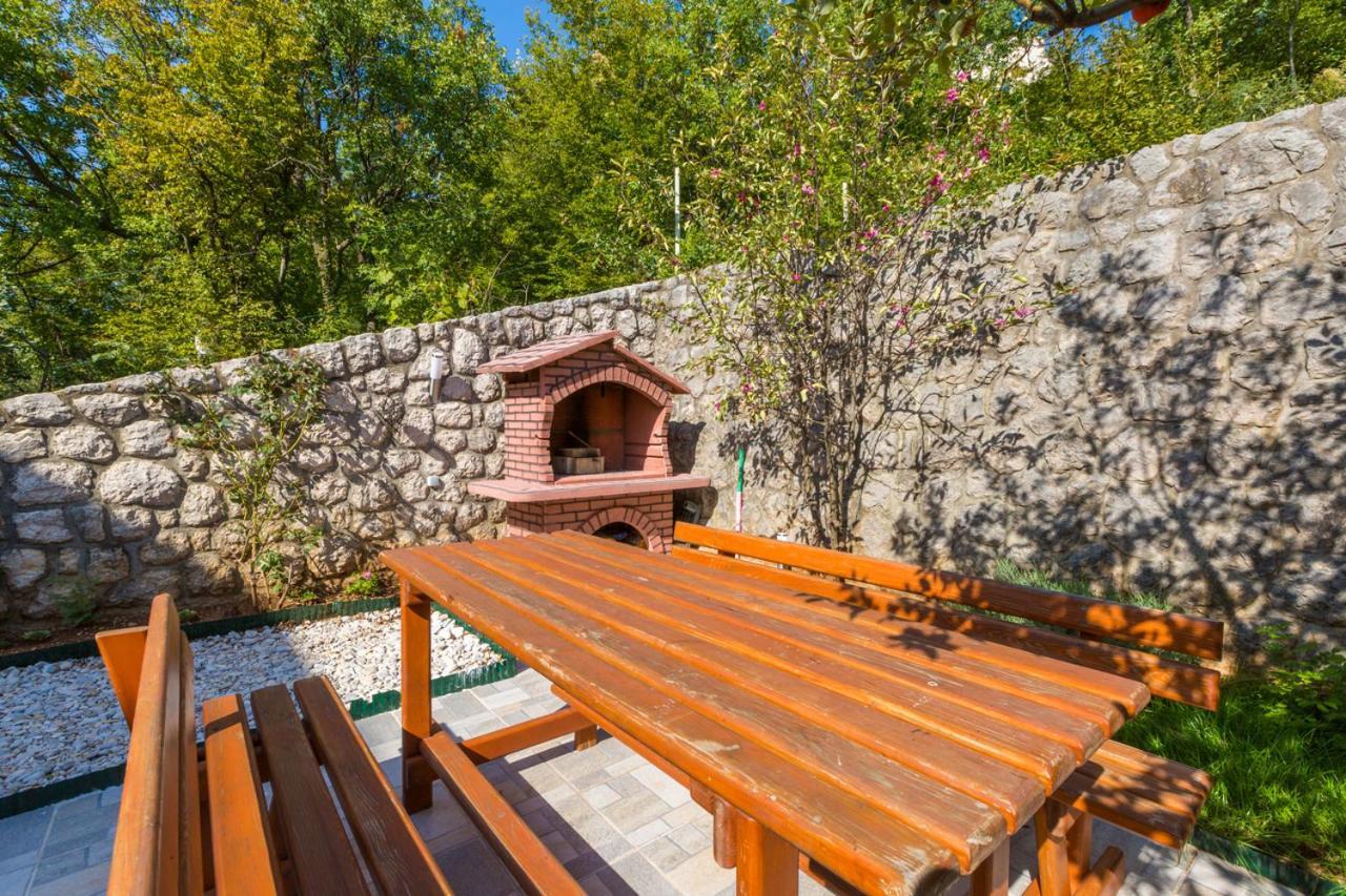 Stupar Apartamento Crikvenica Exterior foto