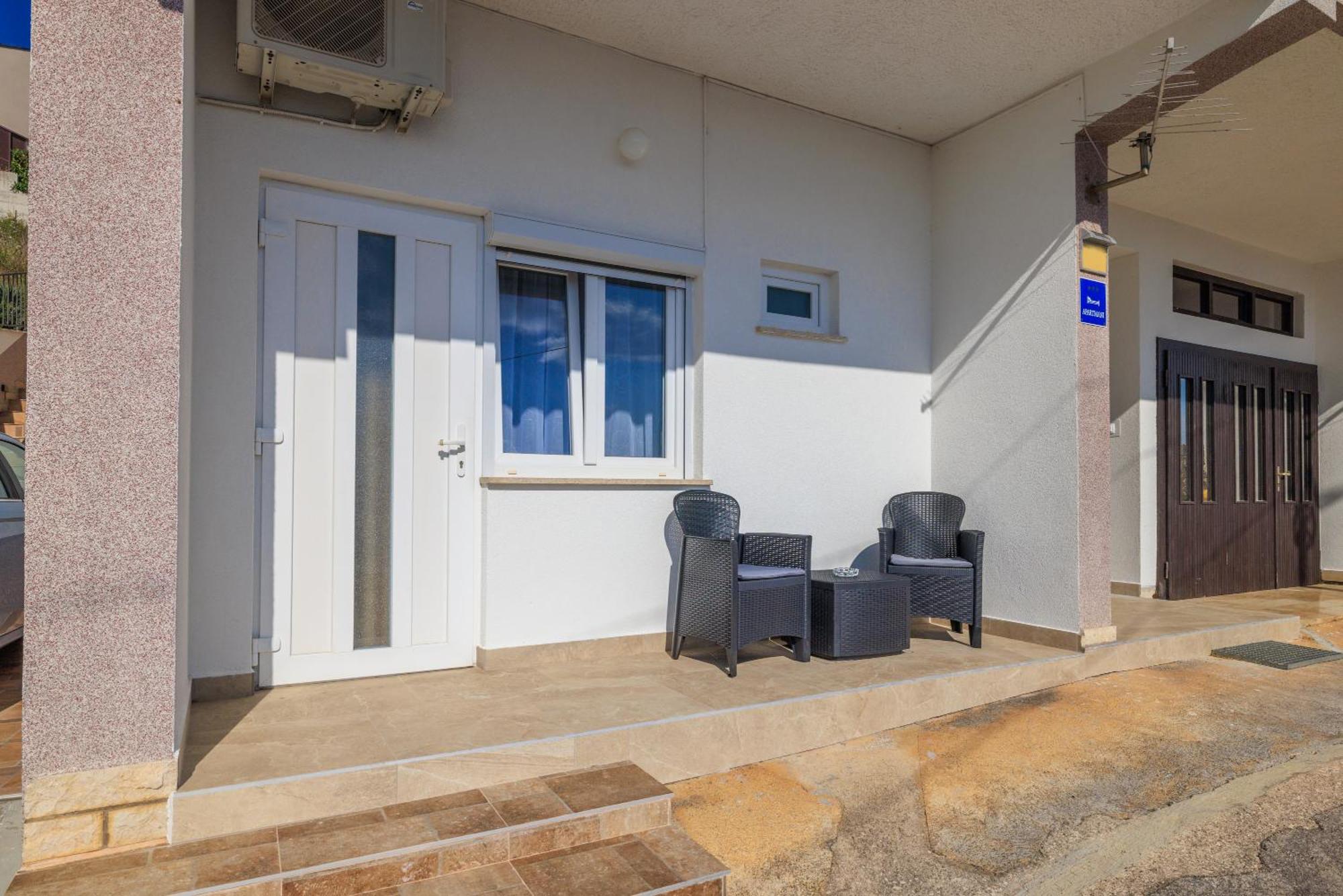 Stupar Apartamento Crikvenica Exterior foto
